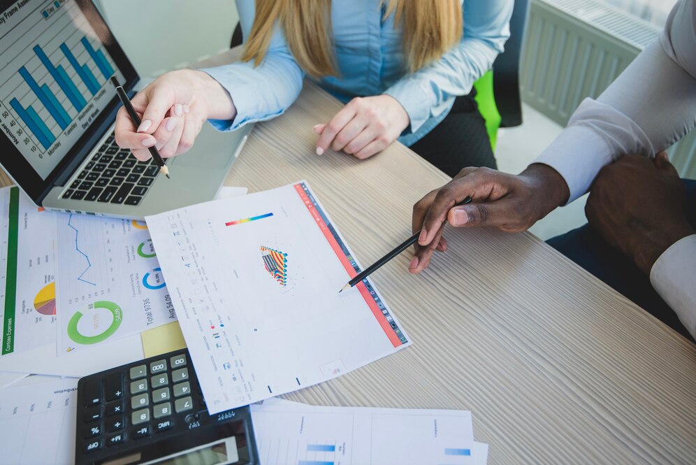 img-terceirizacao-financeira-saiba-o-que-e-e-como-ela-atua-para-o-crescimento-da-sua-empresa Saiba o que é e como a terceirização financeira contribui para o crescimento empresarial